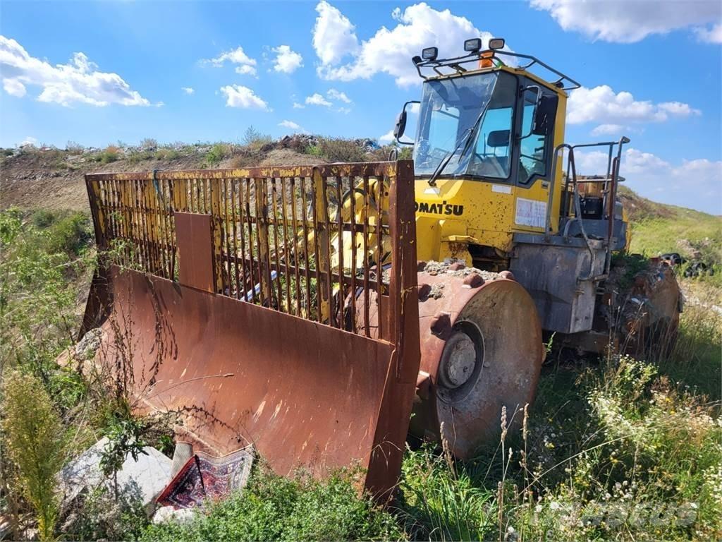 Komatsu WF 450T-3 Muut koneet