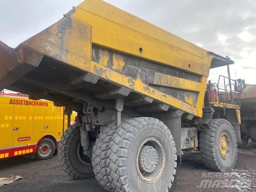 Komatsu HD405-7 Maansiirtoautot