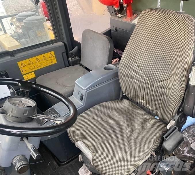 Komatsu HD405-7 Maansiirtoautot