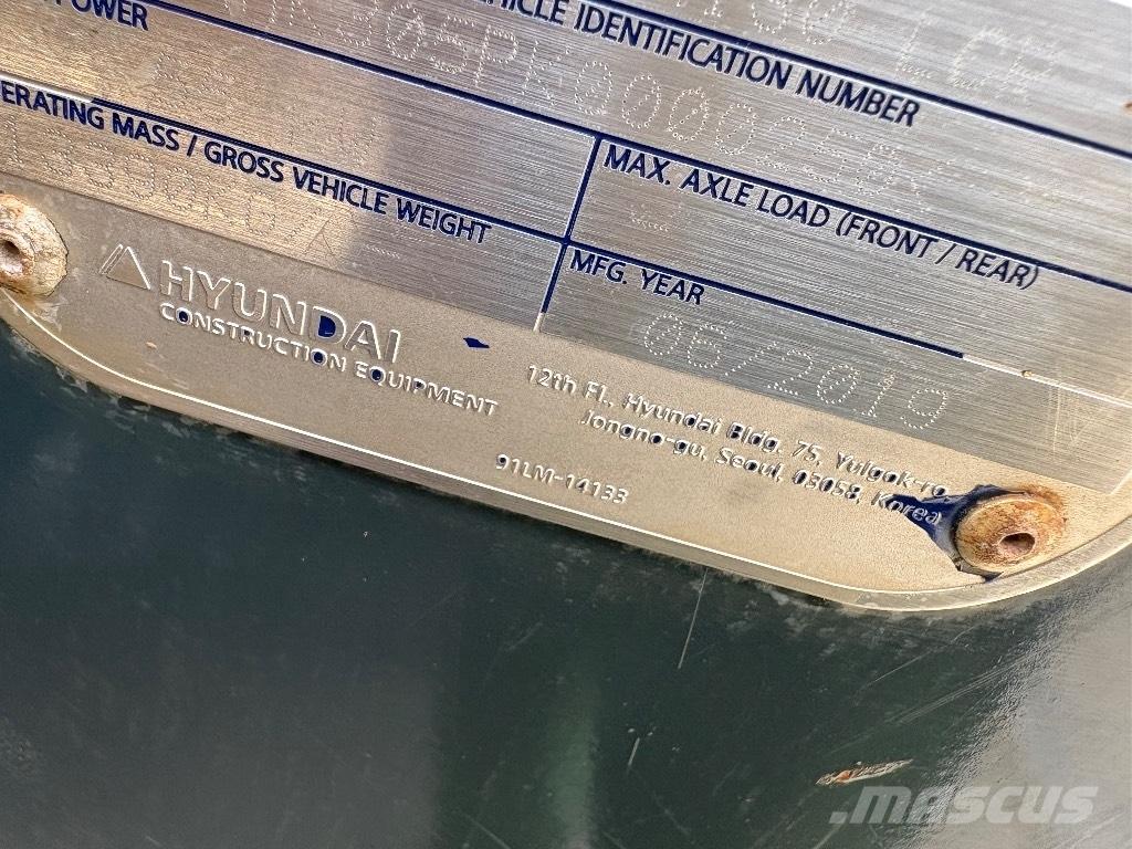Hyundai HX 130 Telakaivukoneet