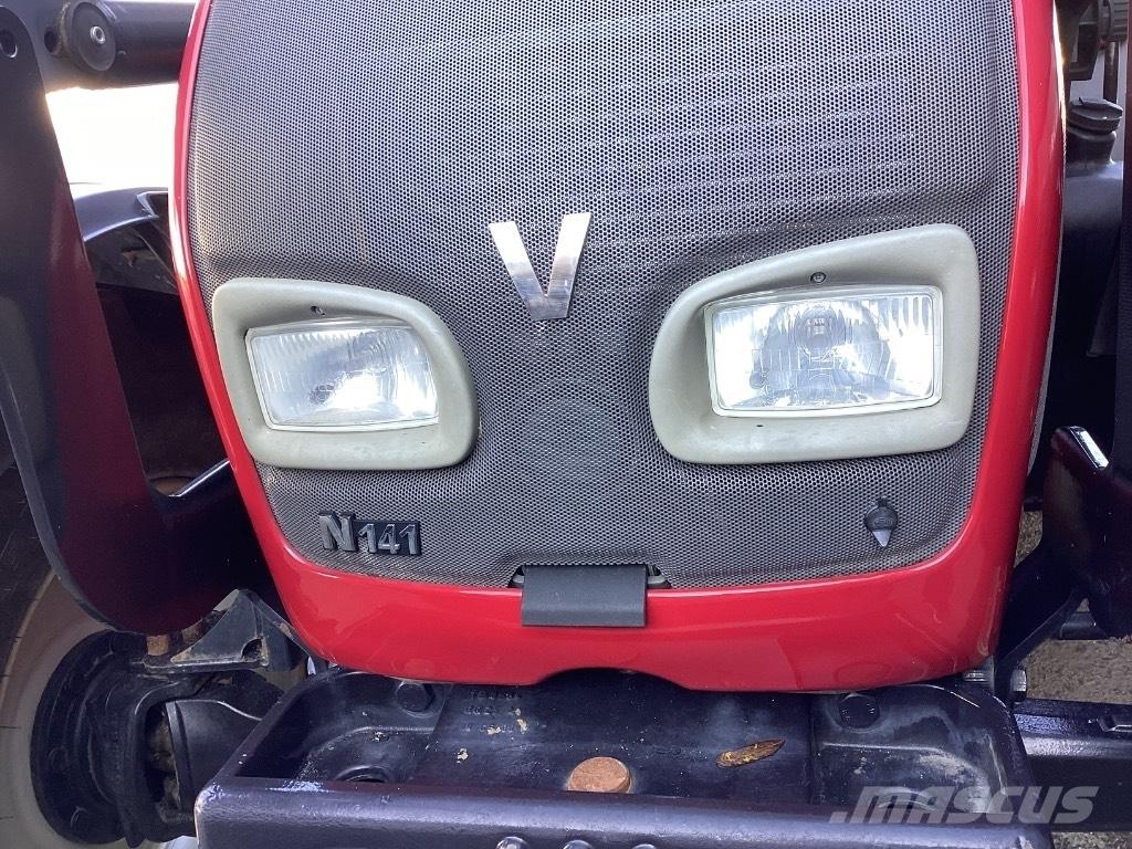 Valtra N141 Traktorit