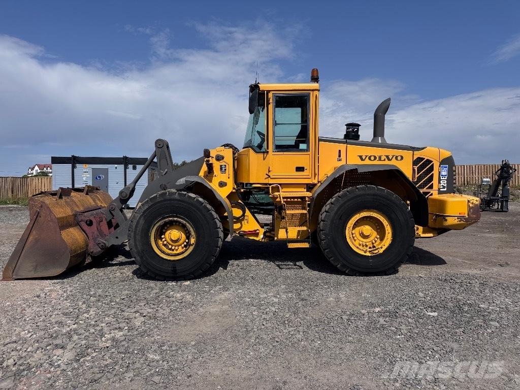 Volvo L 120 E Pyöräkuormaajat