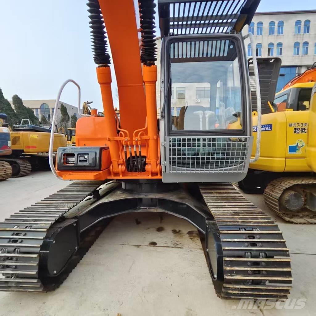 Hitachi EX 120 Midikaivukoneet 7t - 12t