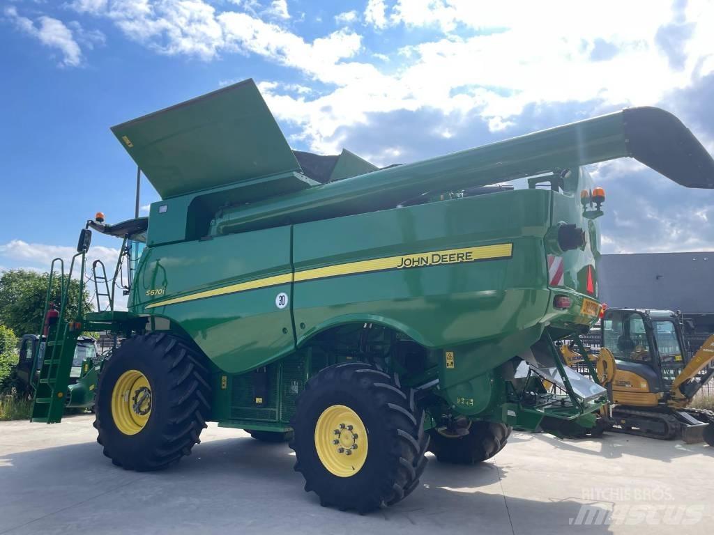 John Deere S670 4x4 Leikkuupuimurit