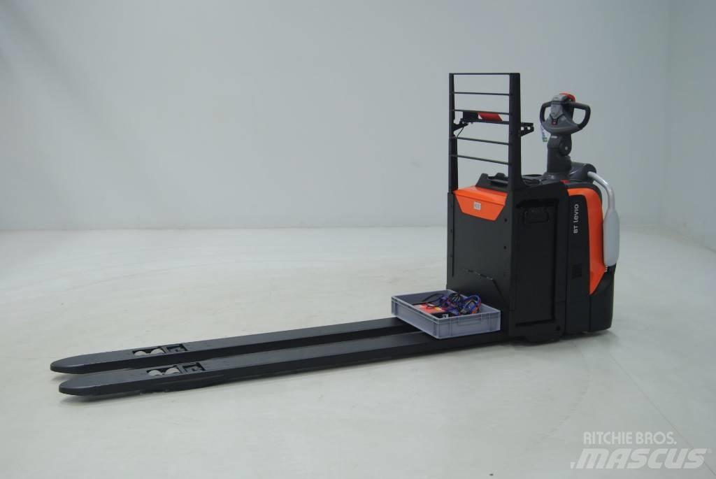Toyota LPE250 Lavansiirtotrukit ajotasolla