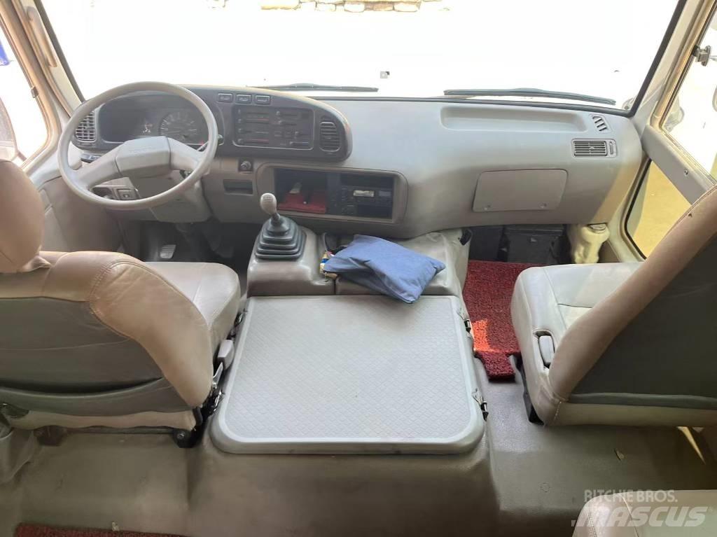 Toyota Coaster Linjaliikennebussit