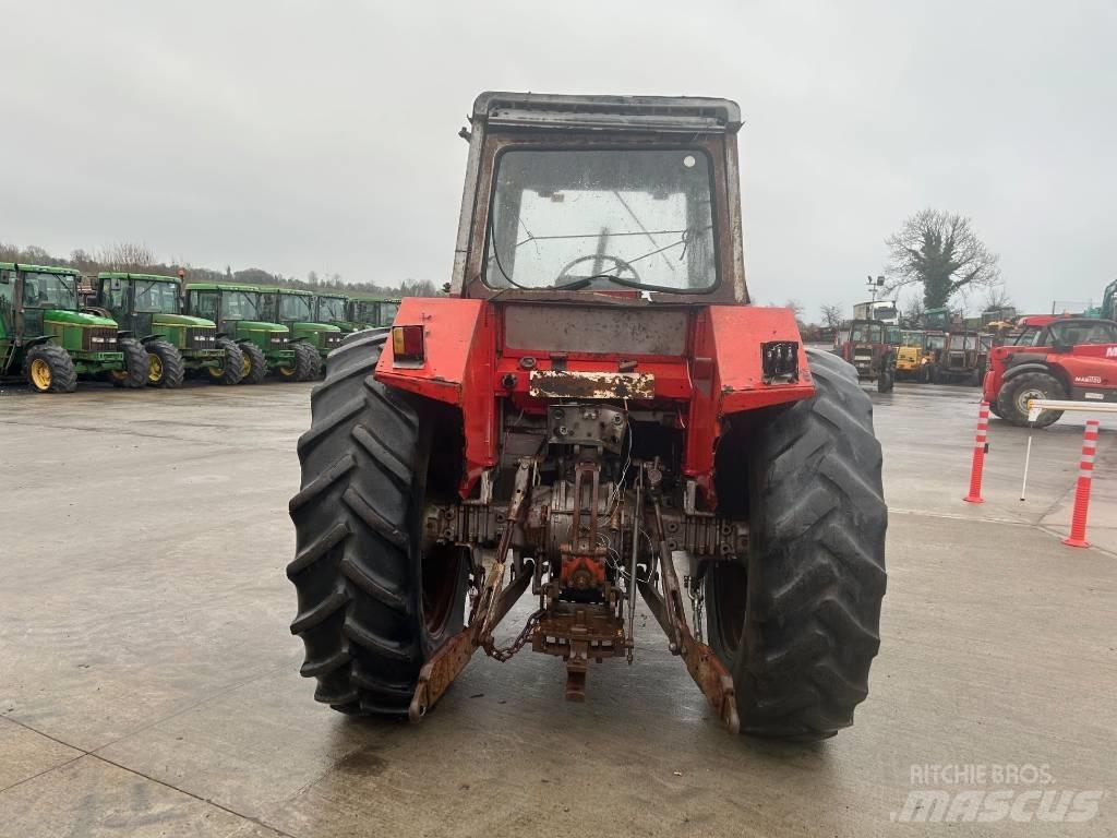Massey Ferguson 595 Traktorit