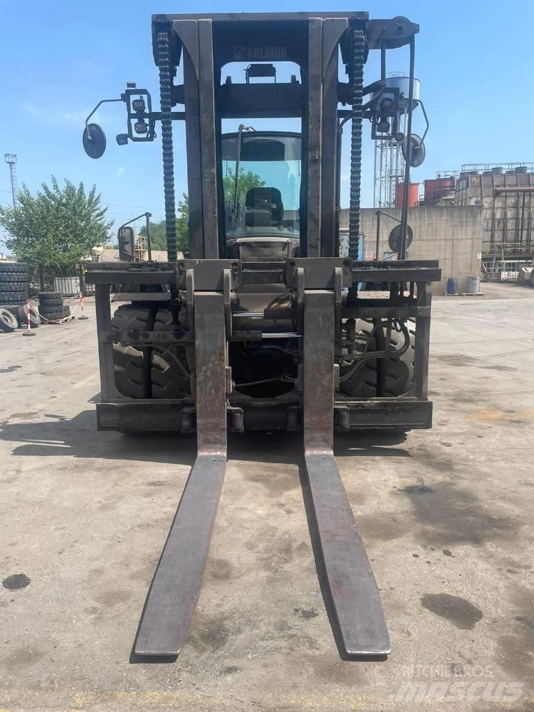 Kalmar DCG 250-12LB Dieseltrukit