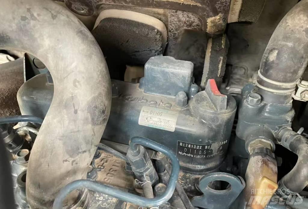 Kubota 25 Minikaivukoneet < 7t