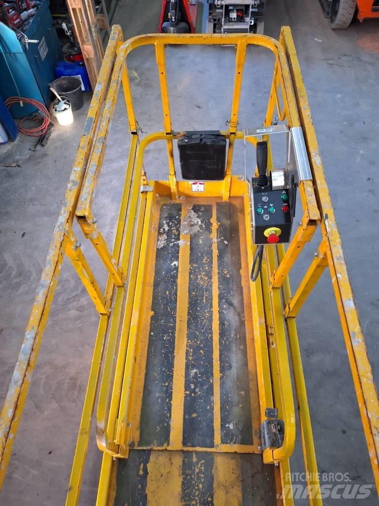 Haulotte Compact 8 Saksilavat
