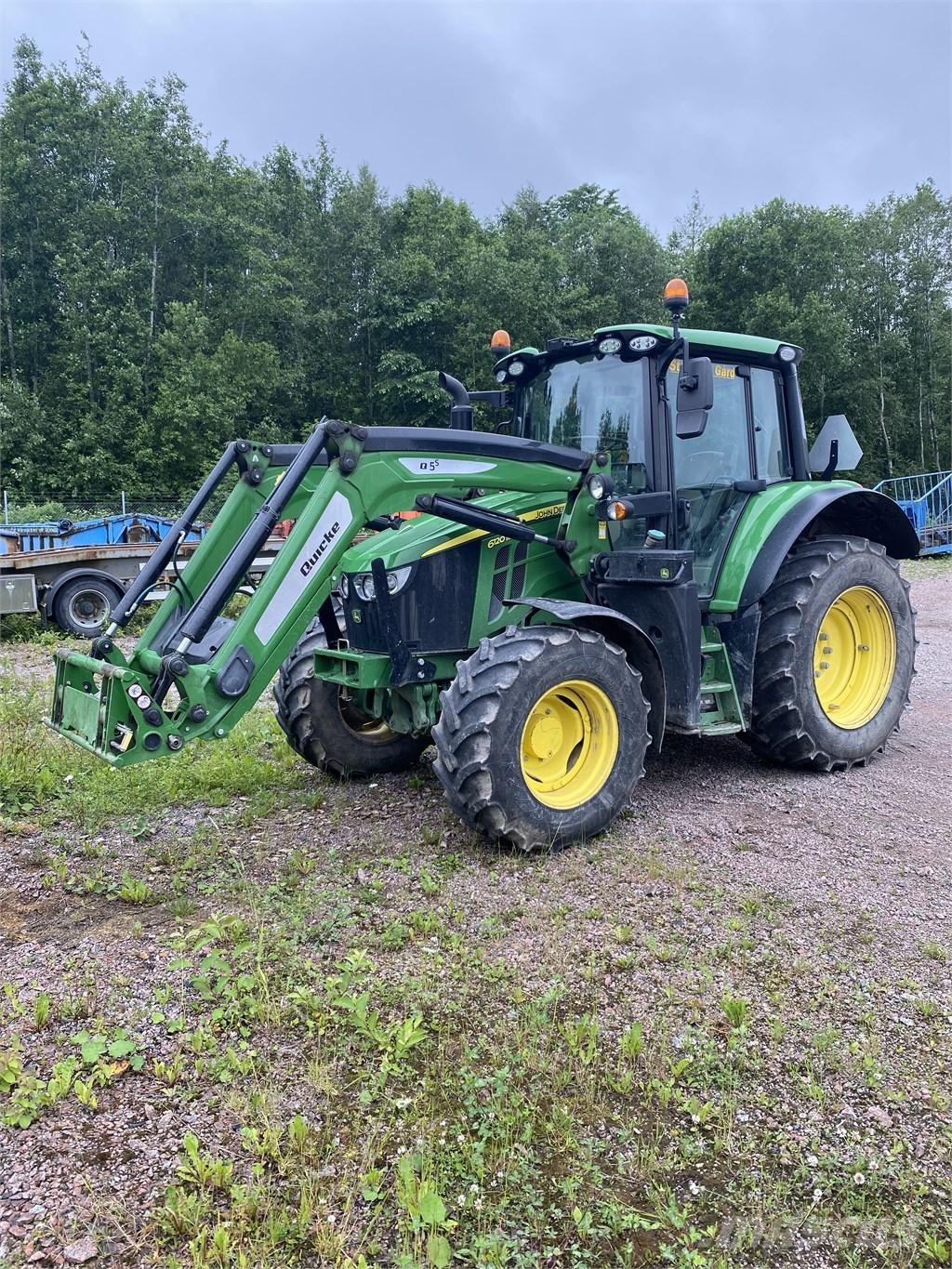 John Deere 6120 M Traktorit