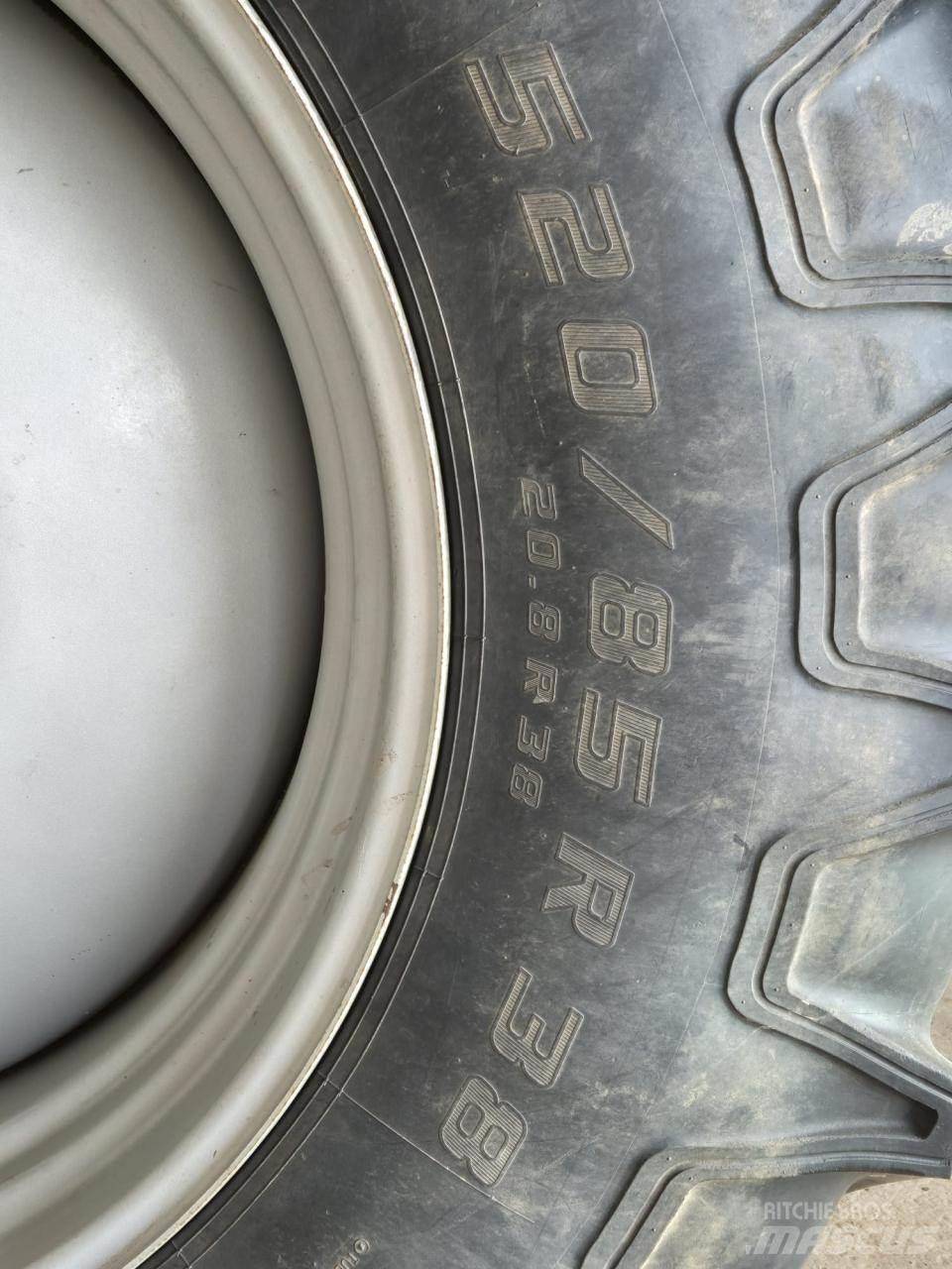 Amazone UX 4200 Hinattavat ruiskut