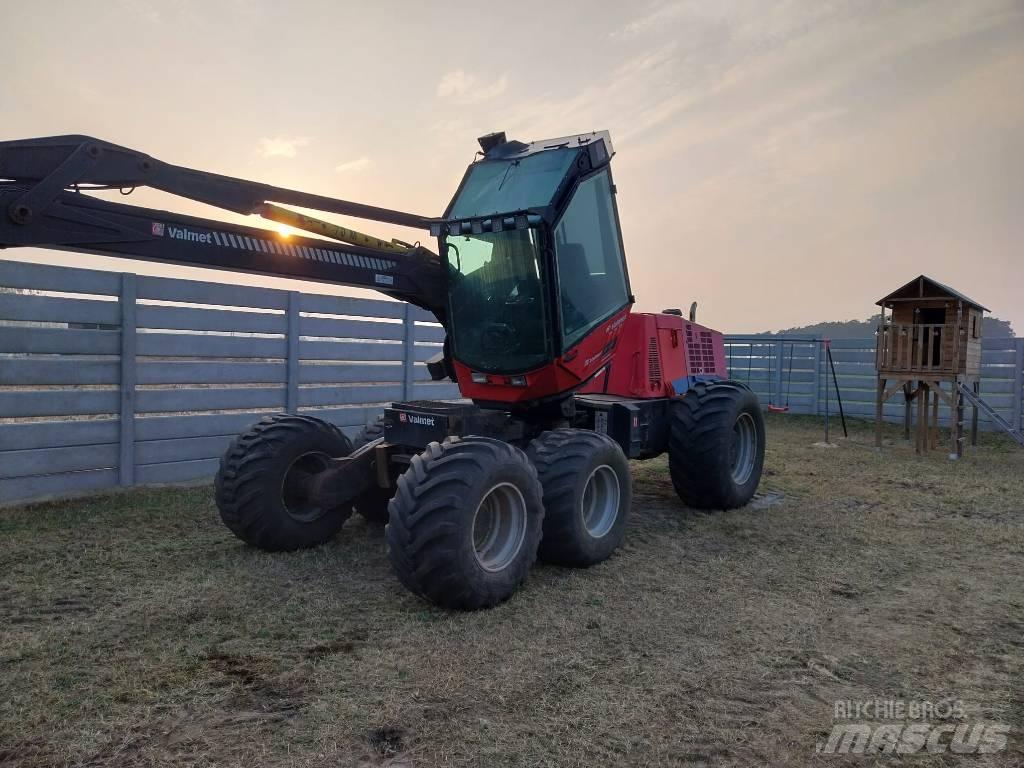 Valmet 901.1 Harvesterit
