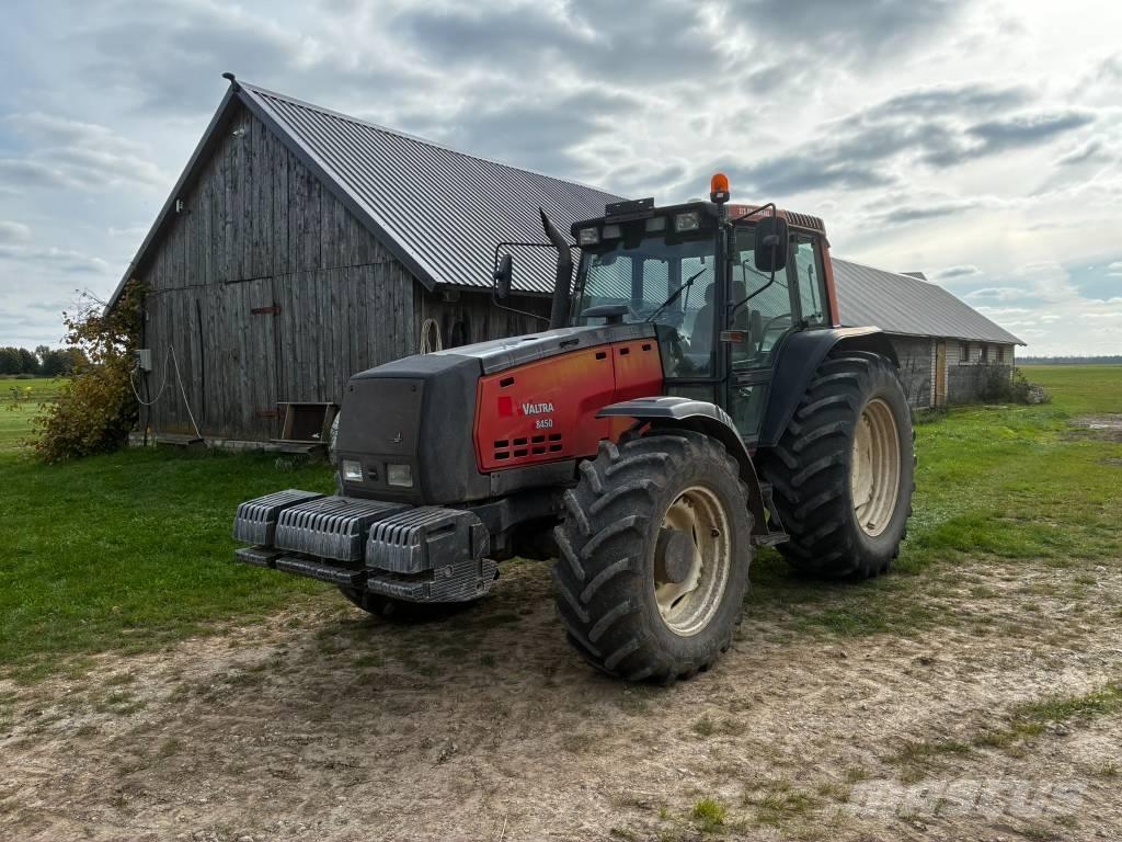 Valmet 8450 Traktorit