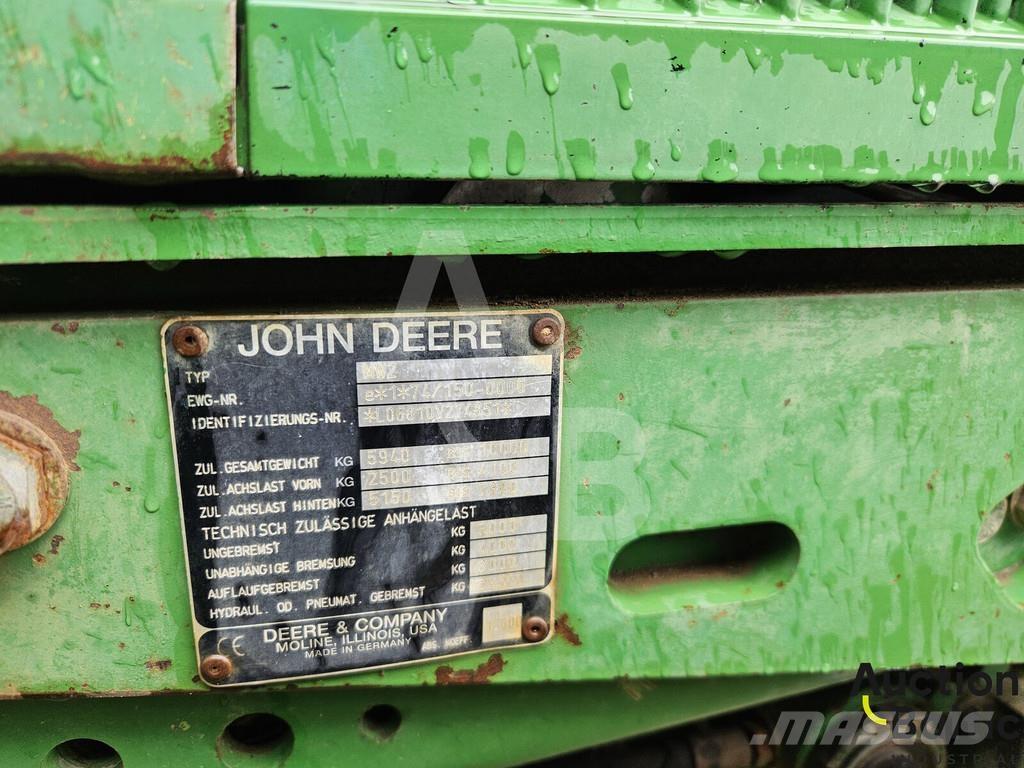 John Deere 6810 Traktorit
