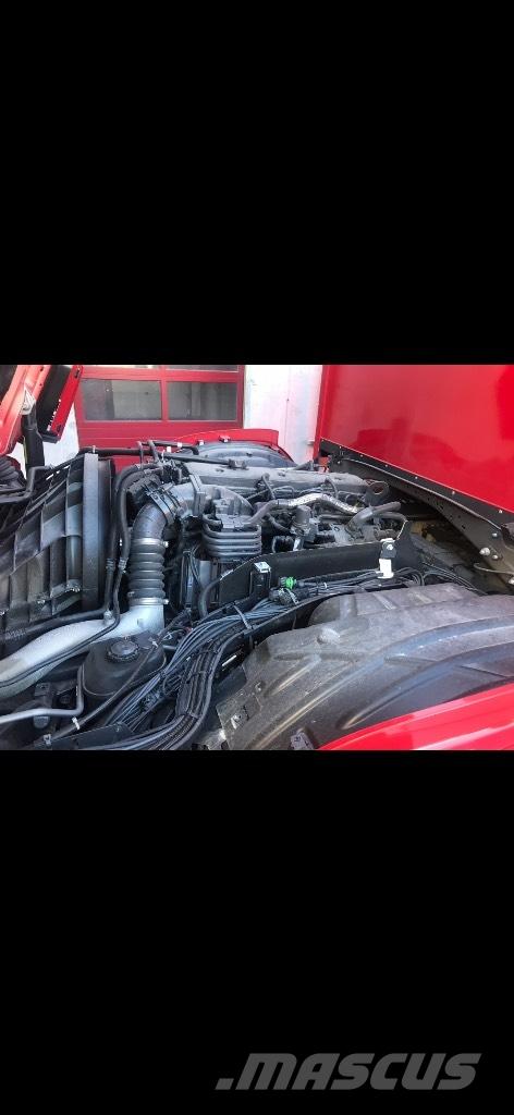 Scania P 280 Umpikorikuorma-autot