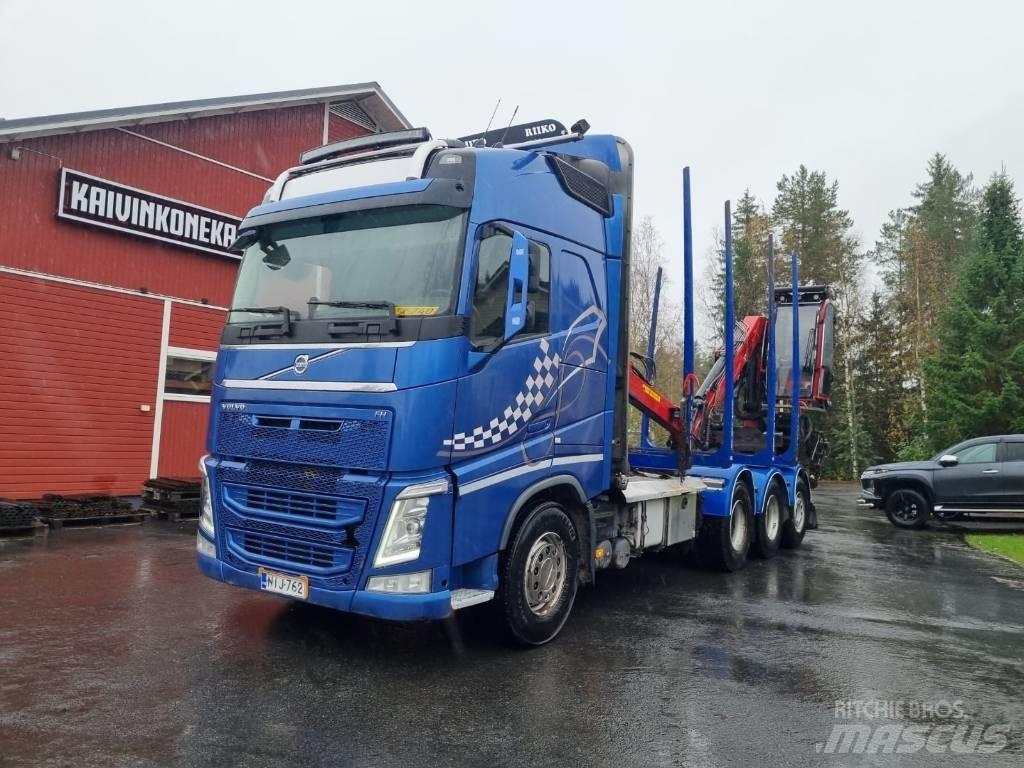 Volvo FH Puuautot
