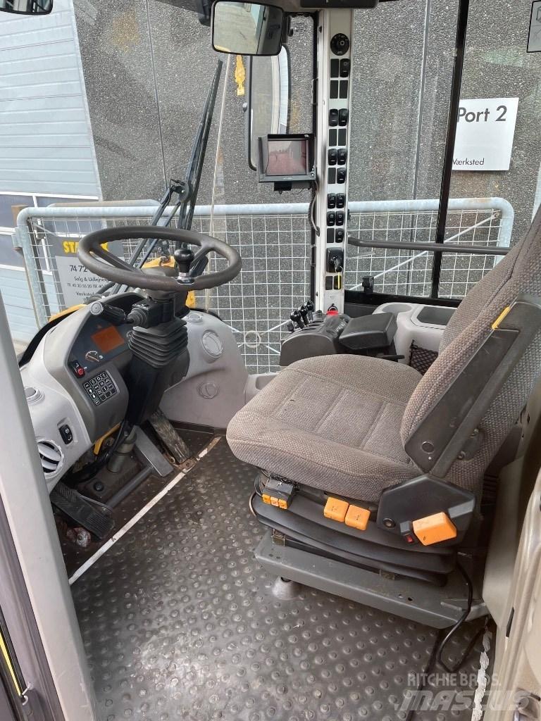 Volvo L90F Pyöräkuormaajat