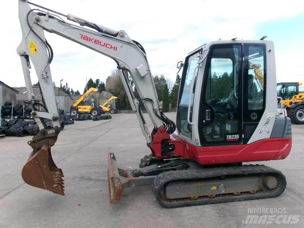 Takeuchi TB 235 Minikaivukoneet < 7t