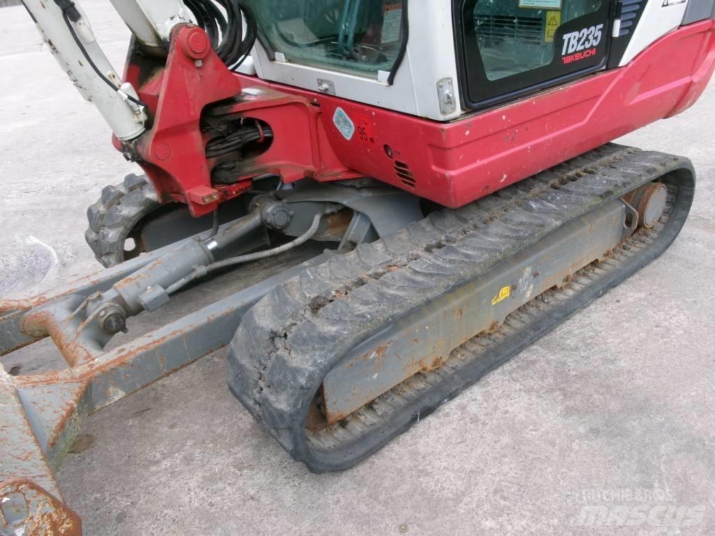 Takeuchi TB 235 Minikaivukoneet < 7t