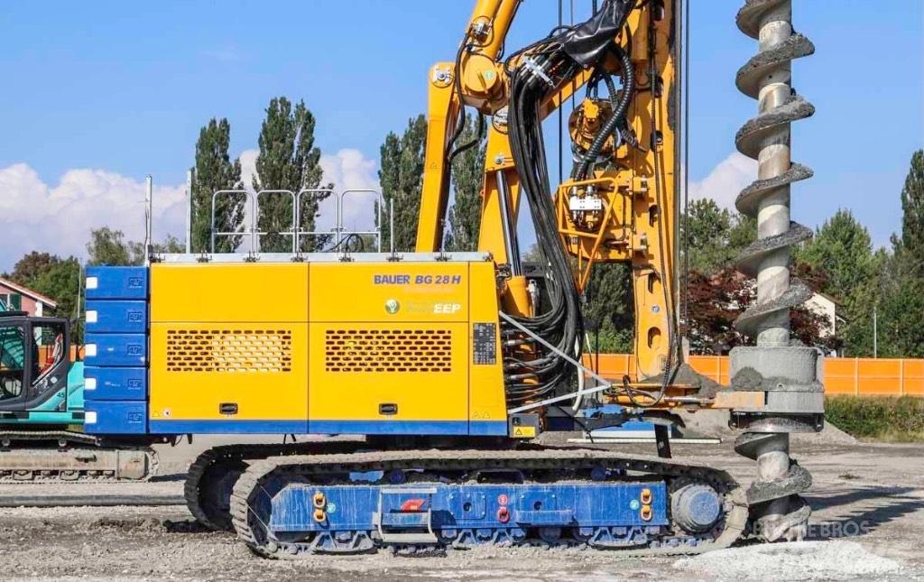 Bauer BG 28 H Raskaat porat