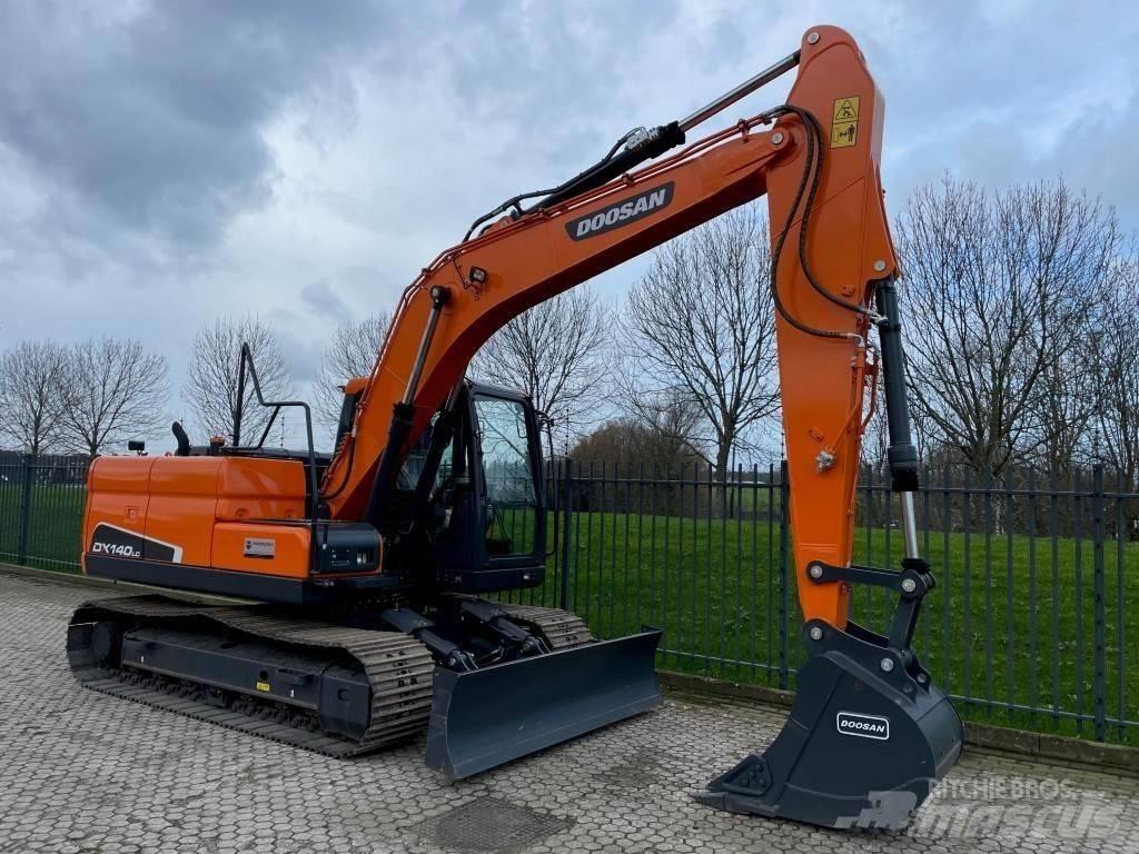 Doosan dx140w Pyöräkaivukoneet