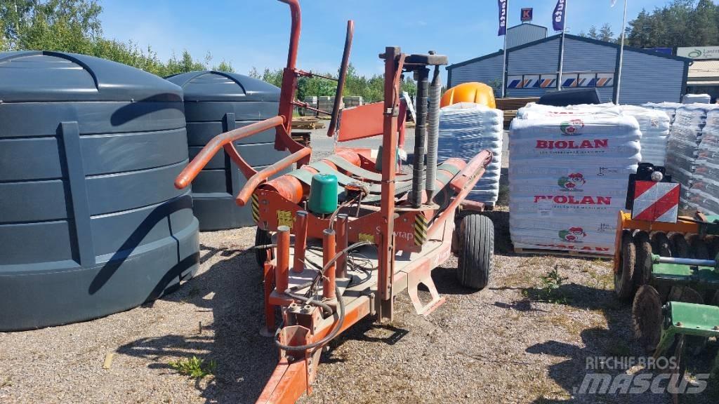 Kverneland UN 7517 Käärijät