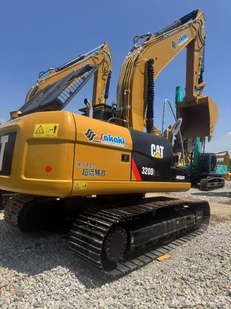 CAT 320d2 Telakaivukoneet