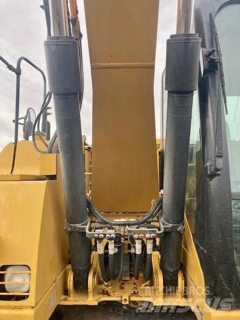 CAT 311 D Telakaivukoneet