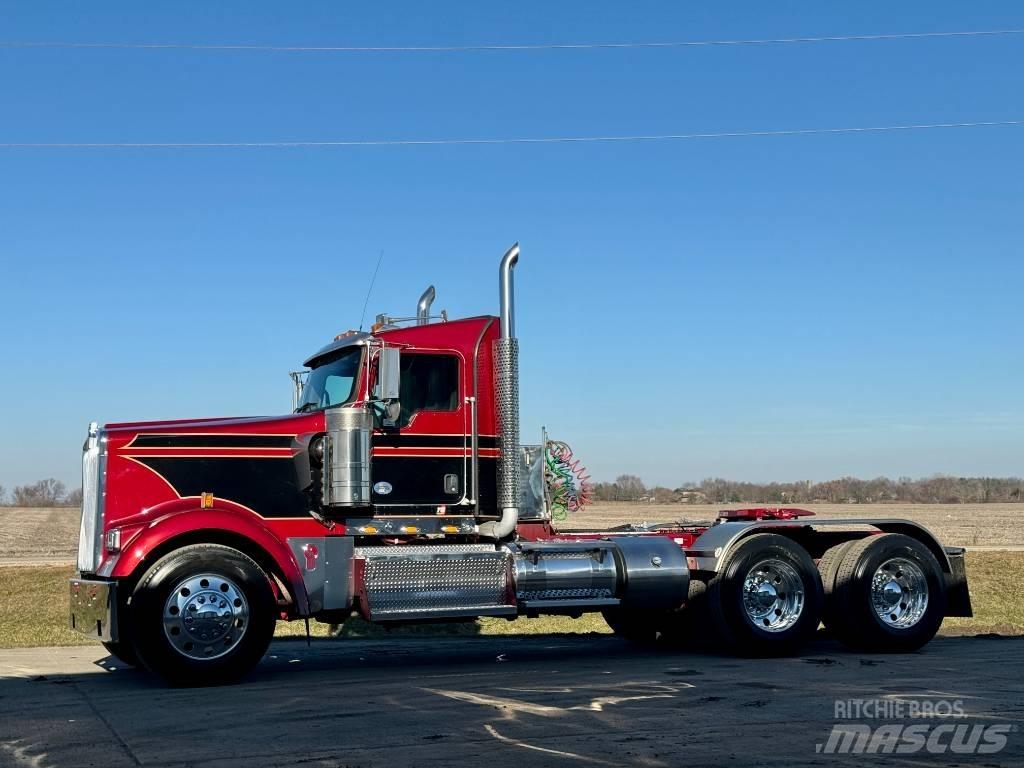 Kenworth W900 Vetopöytäautot