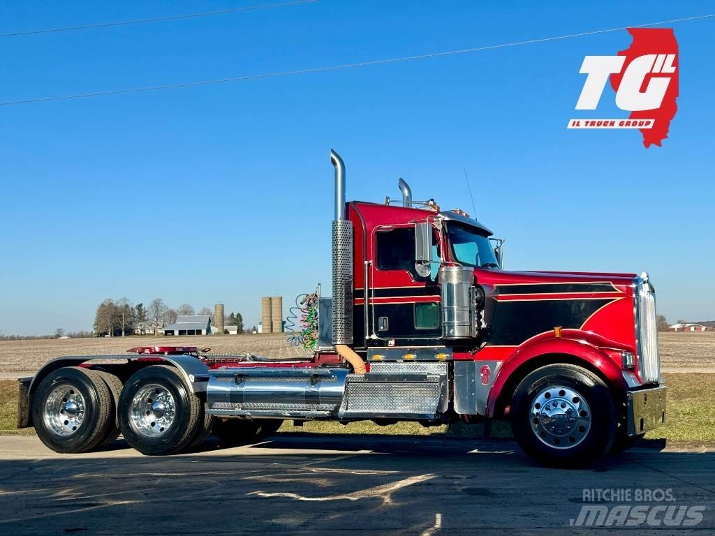 Kenworth W900 Vetopöytäautot