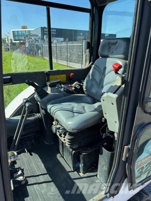 Bobcat 328 Minikaivukoneet < 7t