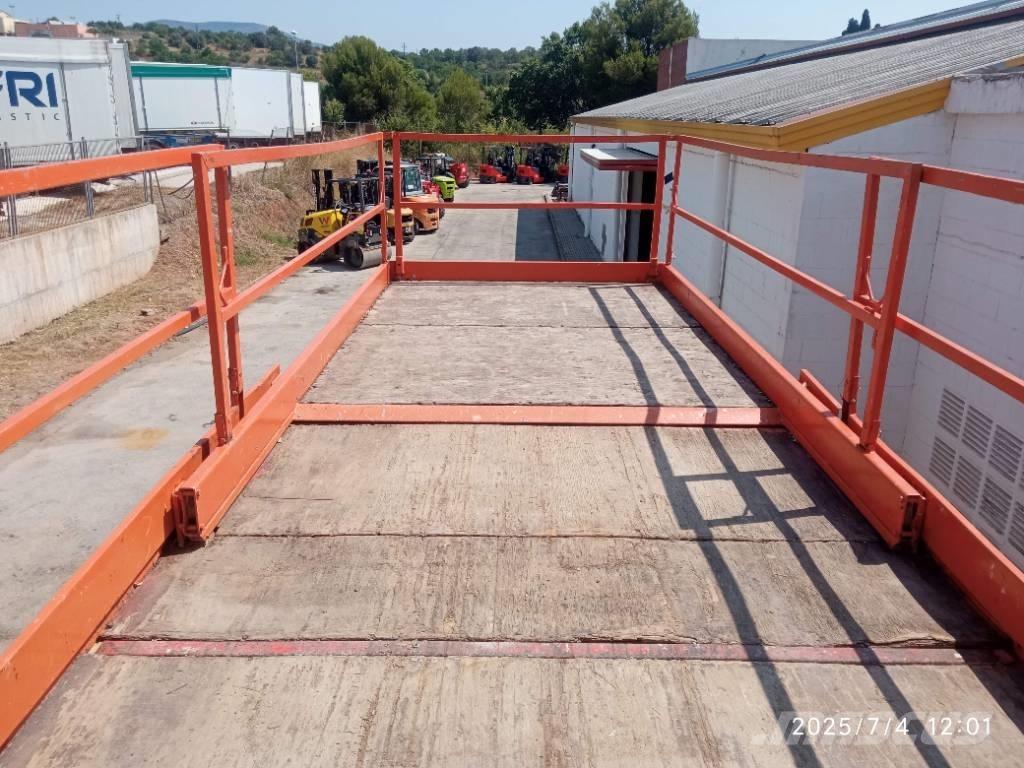 JLG 203-24 Saksilavat