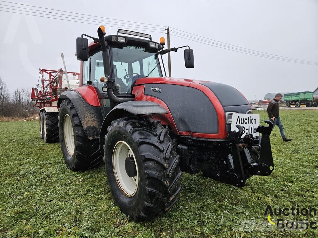 Valtra T190 Traktorit