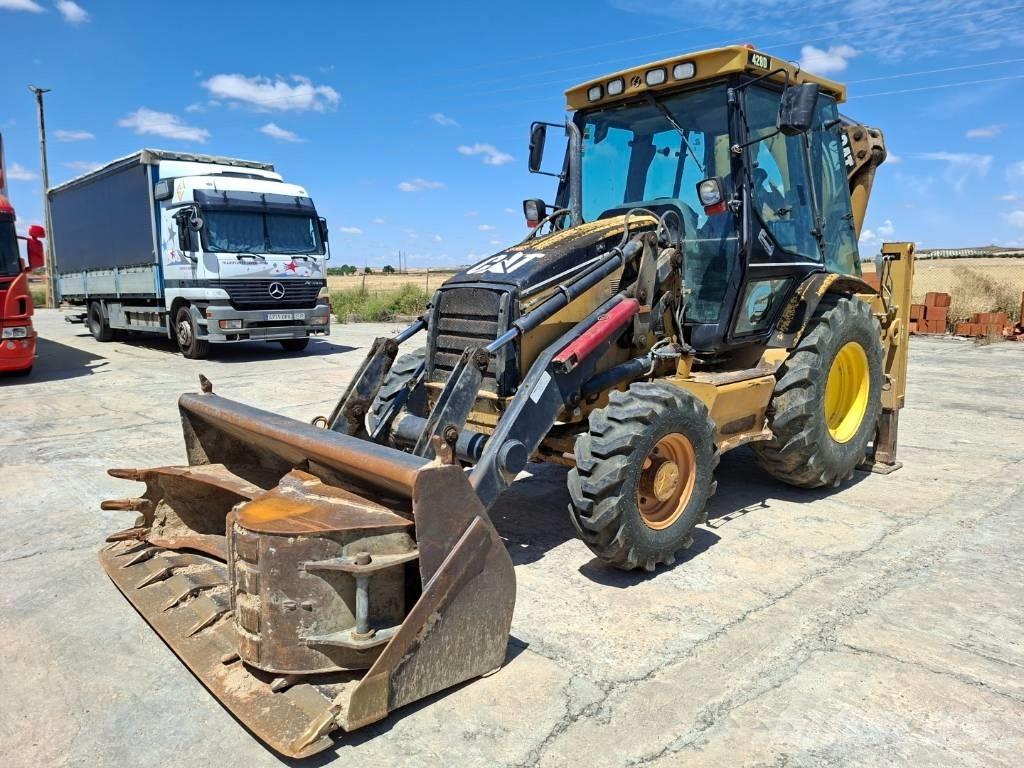 CAT 428 D Kaivurikuormaajat
