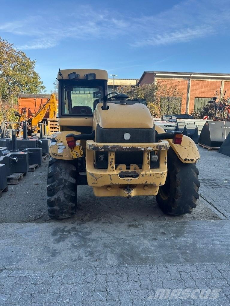 New Holland LM 640 Maatalouskurottajat