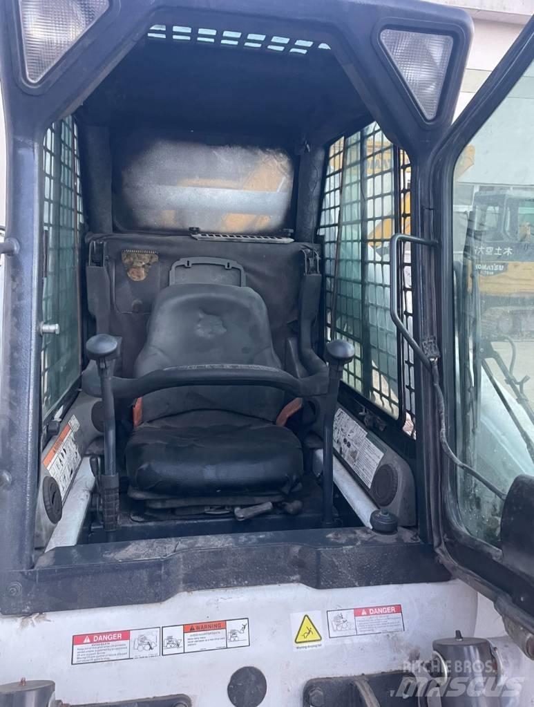 Bobcat T 300 Liukuohjatut kuormaajat
