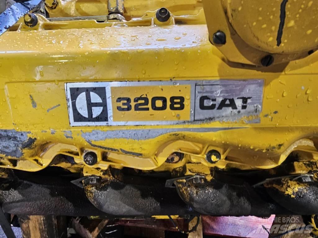 CAT 3208 Moottorit