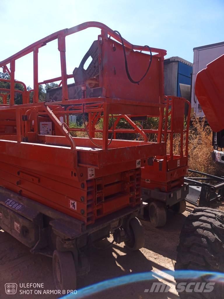 JLG 3246 ES Saksilavat