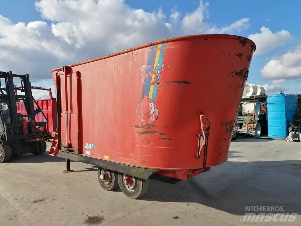 Peecon 24m³ Rehuvaunut