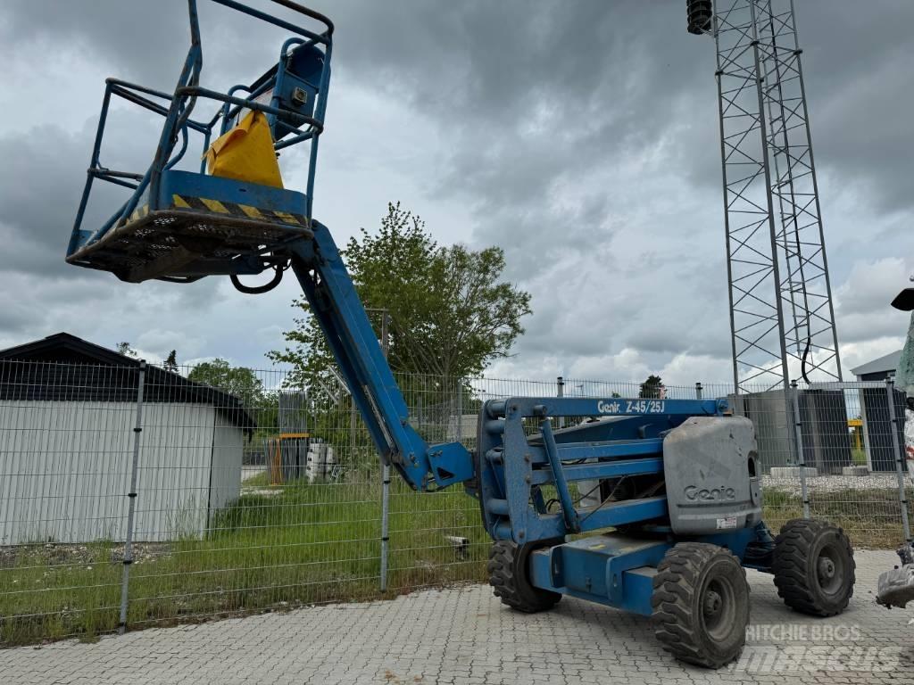 Genie Z 45/25 Kuukulkijat