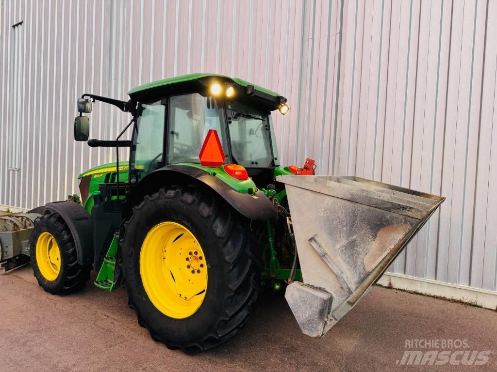 John Deere 6105 M Traktorit