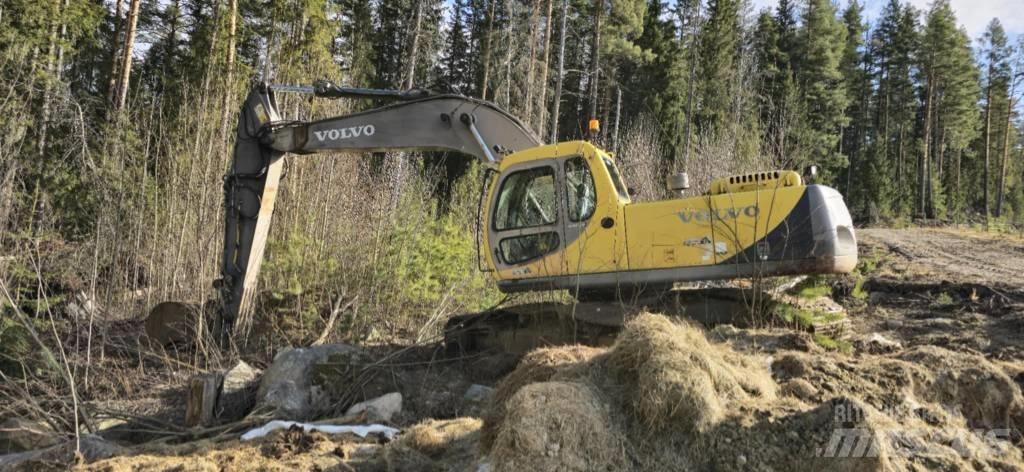 Volvo EC 240 LC Telakaivukoneet
