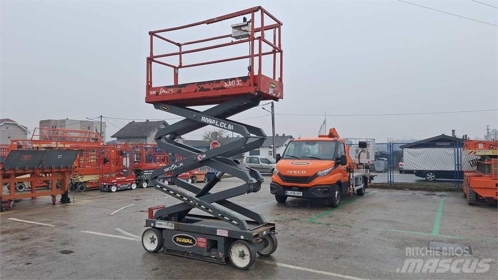 SkyJack SJIII3220 Saksilavat