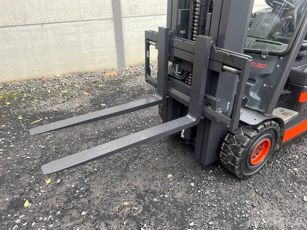 Linde E30L-01 Sähkötrukit