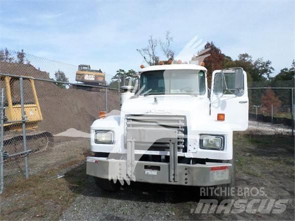 Mack DM600 Muut koneet
