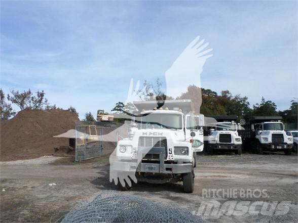 Mack DM600 Muut koneet