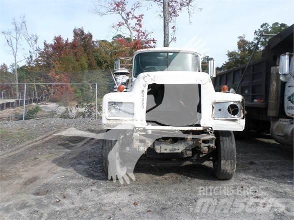 Mack RD600 Muut koneet