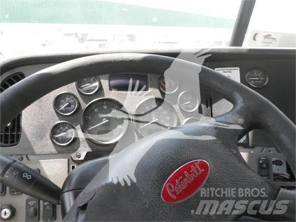 Peterbilt 384 Muut koneet