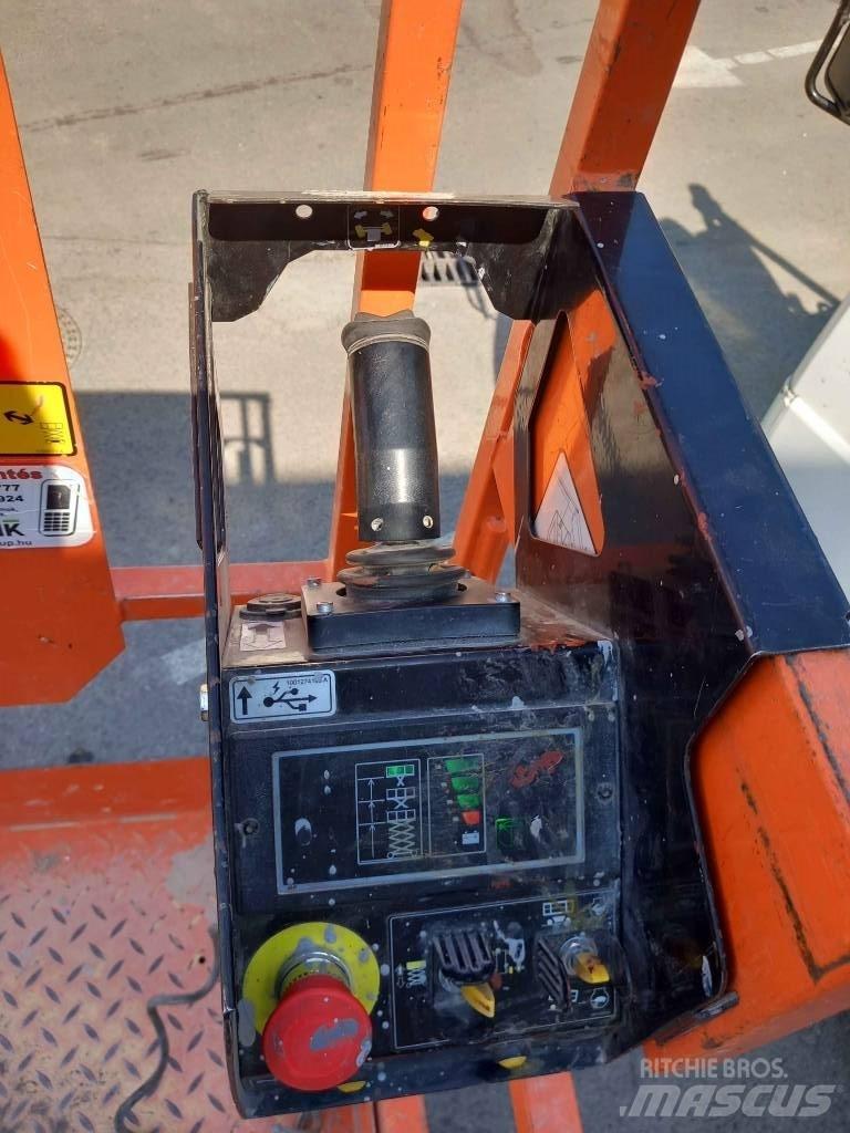 JLG 4045R Saksilavat